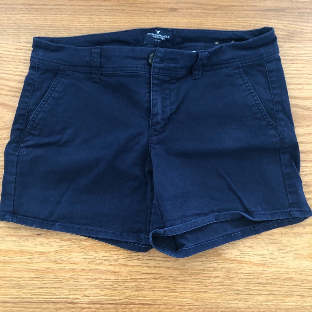 American Eagle MIDI shorts